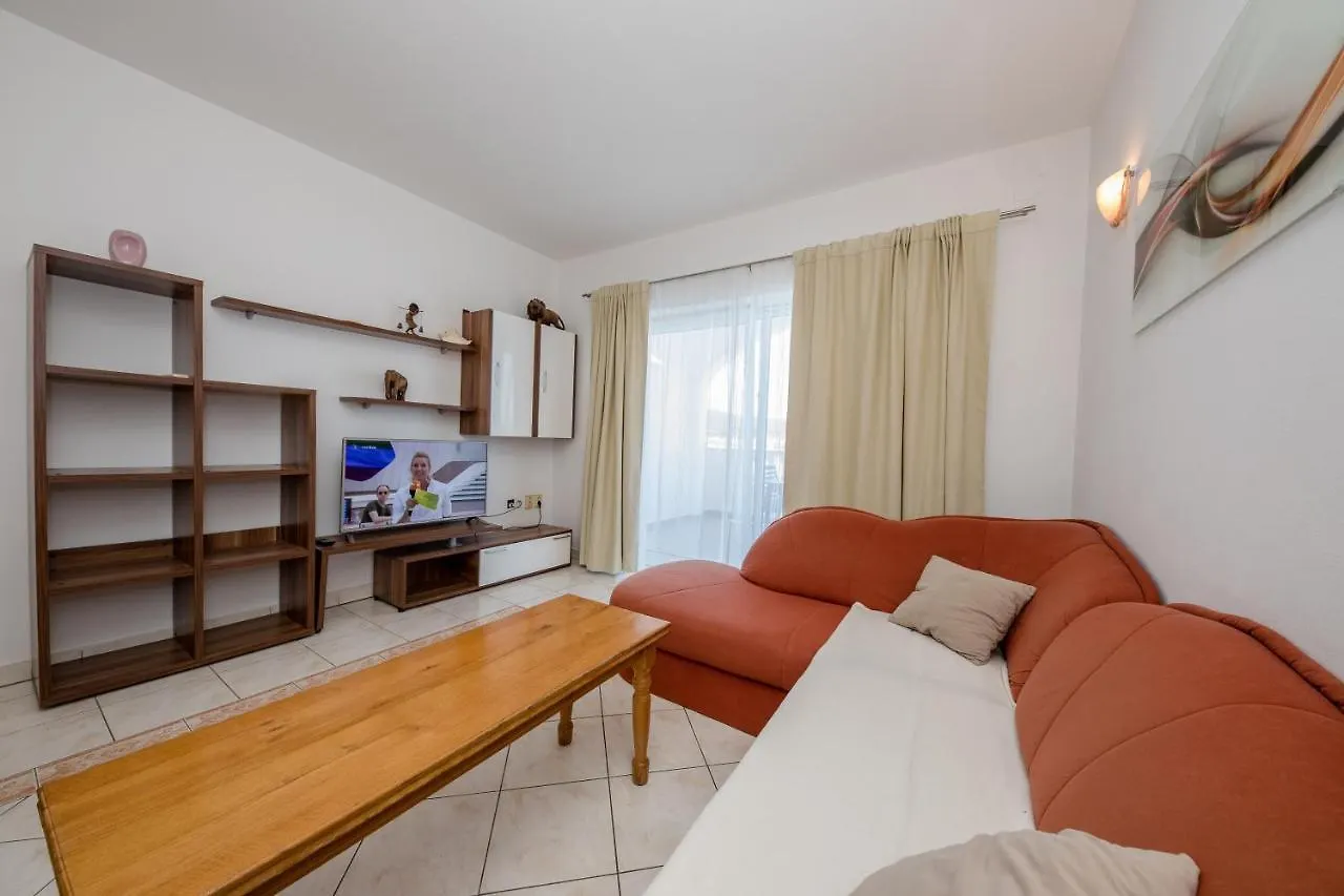 Apartments And Rooms By The Sea Supetarska Draga - Gornja, Rab - 11579